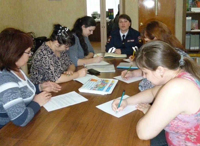 https://img-fotki.yandex.ru/get/62701/84718636.8e/0_20a396_5845d15_orig